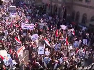 Thousands demonstrate but still Mubarak stays