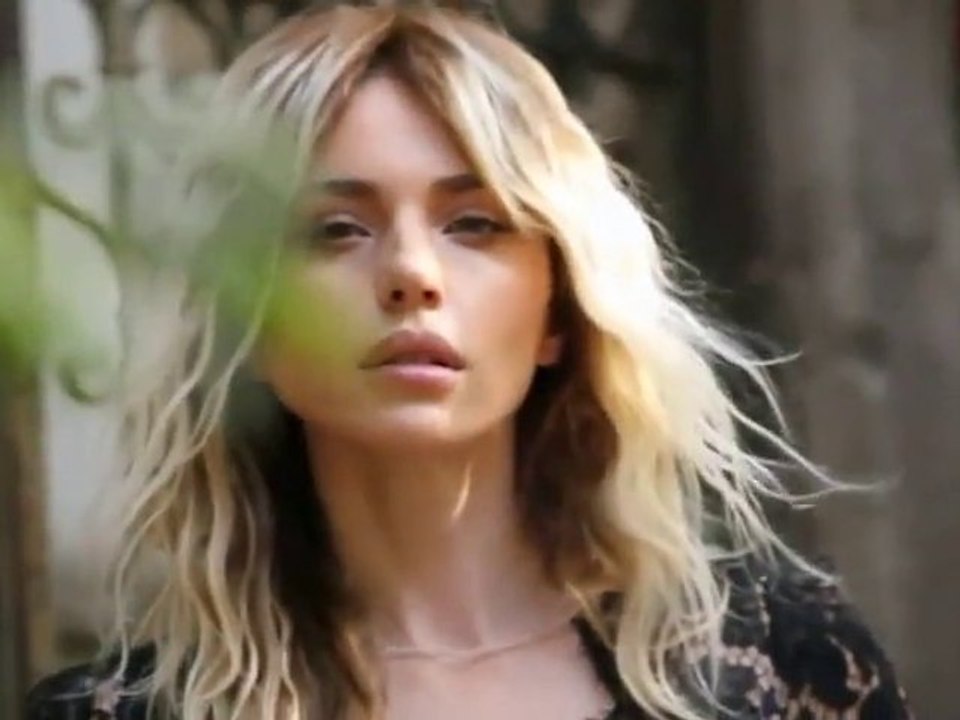 Gülşen - Hayat Bir Su (2010) by Aluxton