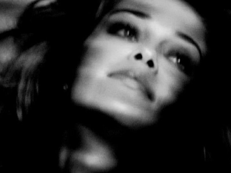 Ana Beatriz Barros / making of Variance