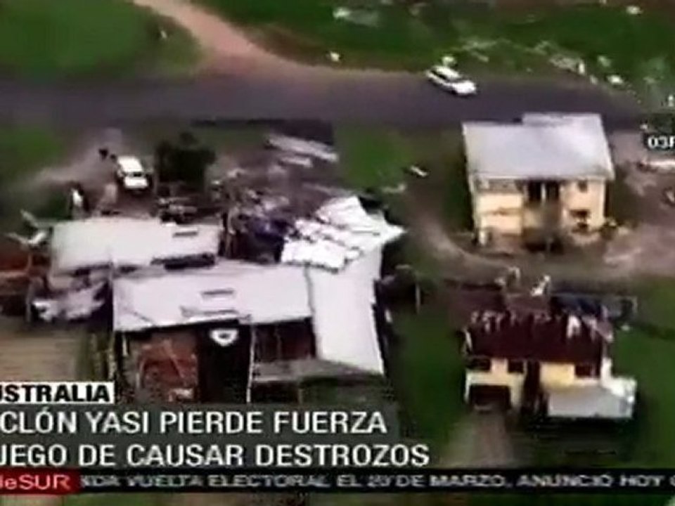 Ciclón Yasi causó destrozos en Australia pero se debilita