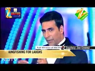 Akshay entertains at Deepika's expense