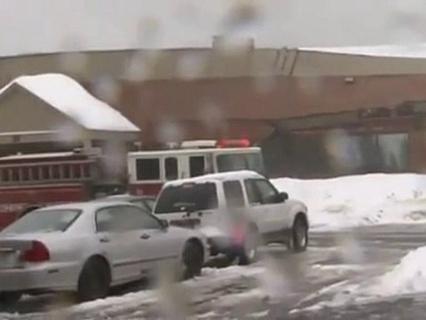 USA : un bâtiment s'effondre sous le poid de la neige