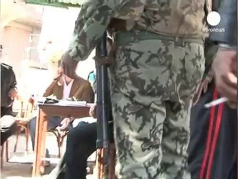 'Government mobs' threaten journalists in Cairo