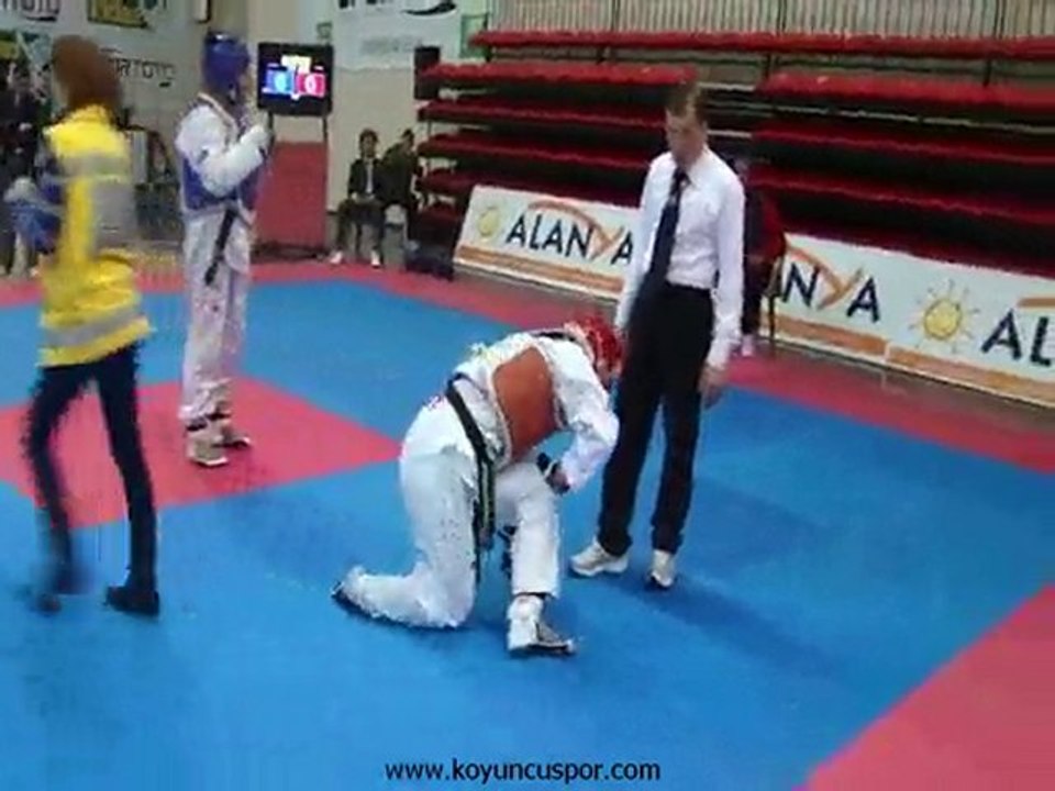 67kg Final Ayşe Sarı-Yaprak Eriş_01