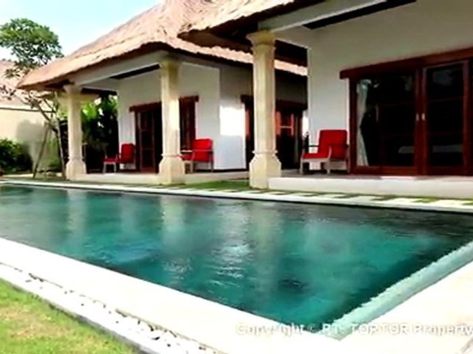 Bali Seminyak villa Darma 4 bedroom holiday rental pool bbq