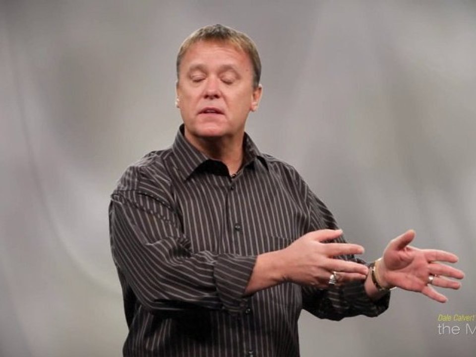 How do You Build a MLM Downline?