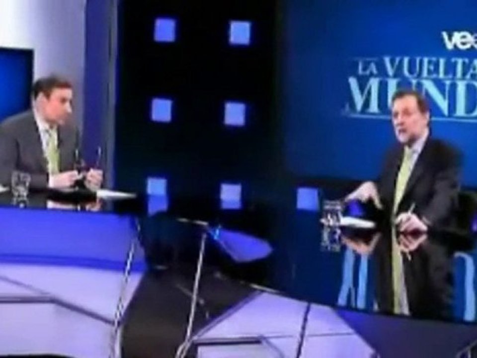 ¿Y este señor va a ser capaz de darnos trabajo...?