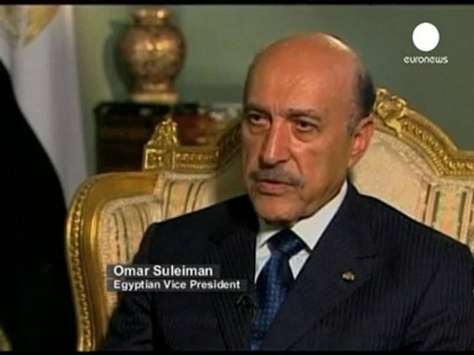'Fed up' Mubarak won't quit