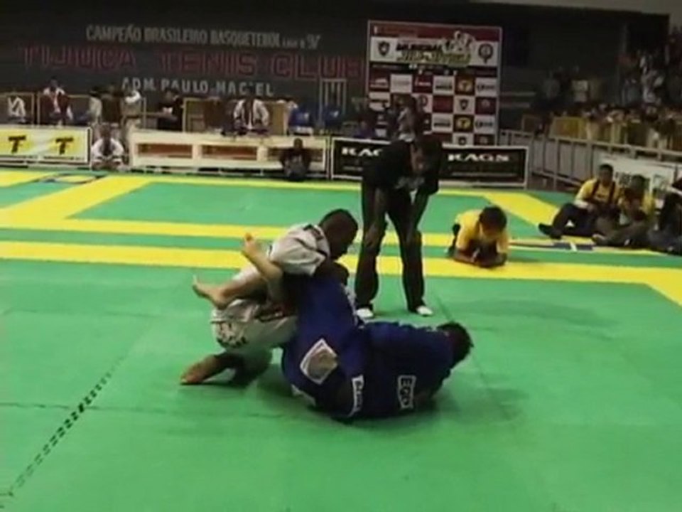 Ronaldo Jacare vs. Roger Gracie