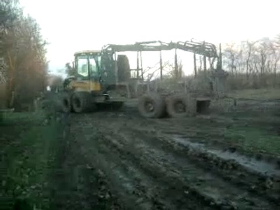 fronetra 2l3 sortie par une debardeusse 8x8