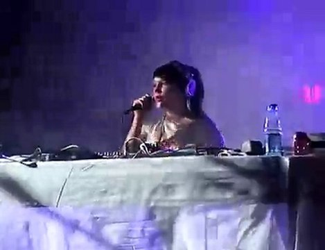 Miss Kittin&ellen allien (nuits sonores)