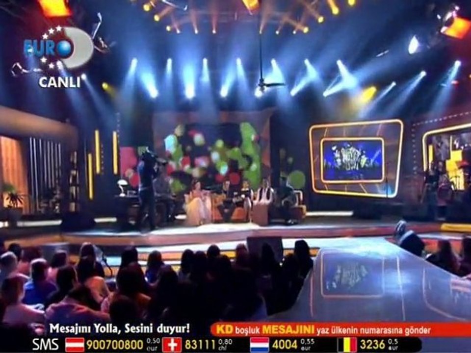 Kutsi -Sende Benim Kadar Gerçekleri Görüyorsun- Canlı