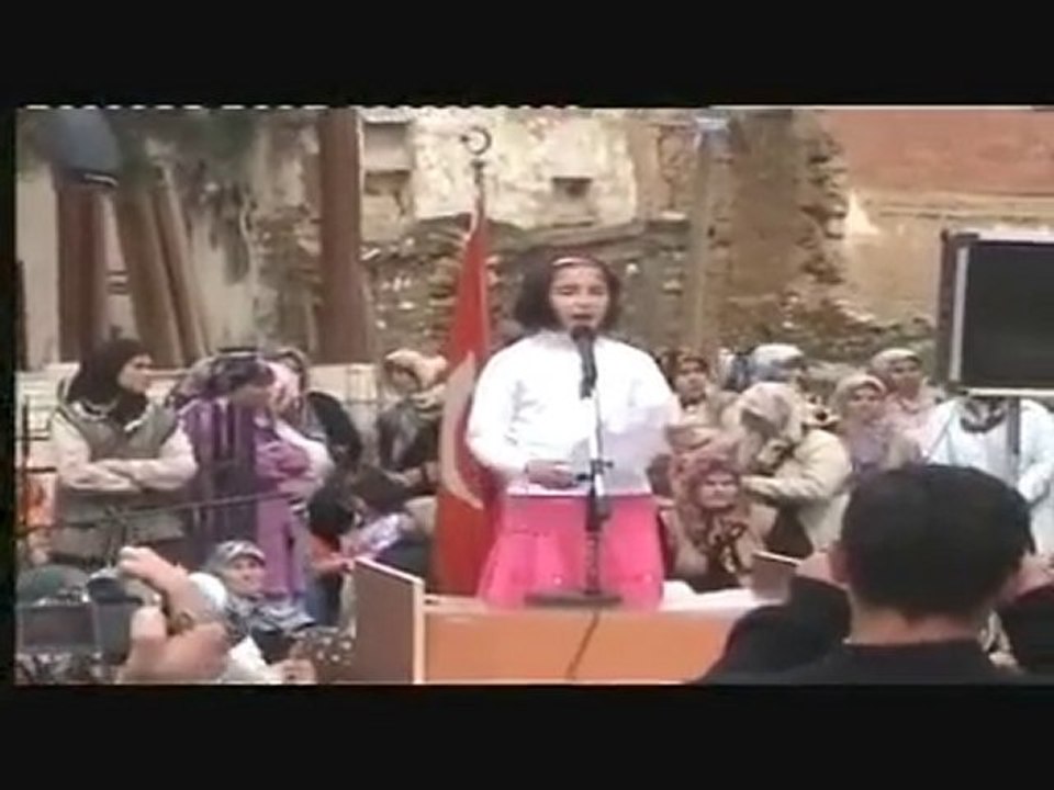 Deştiğin İlköğretim Okulu 23 Nisan2009Sabah 2