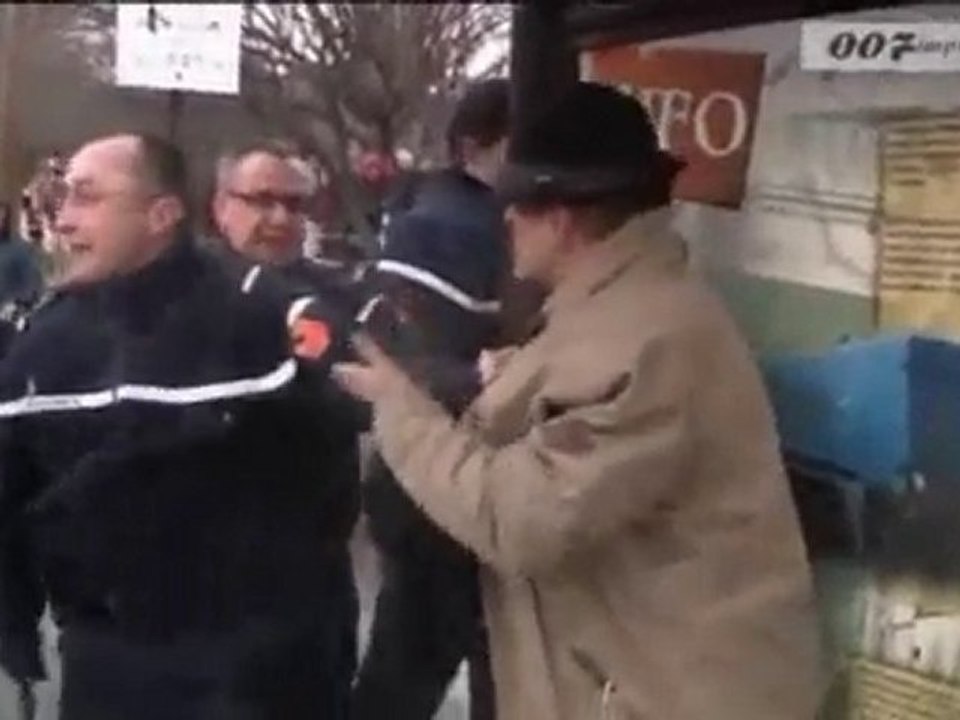 UNE MANIFESTATION PACIFIQUE QUI TOURNE MAL