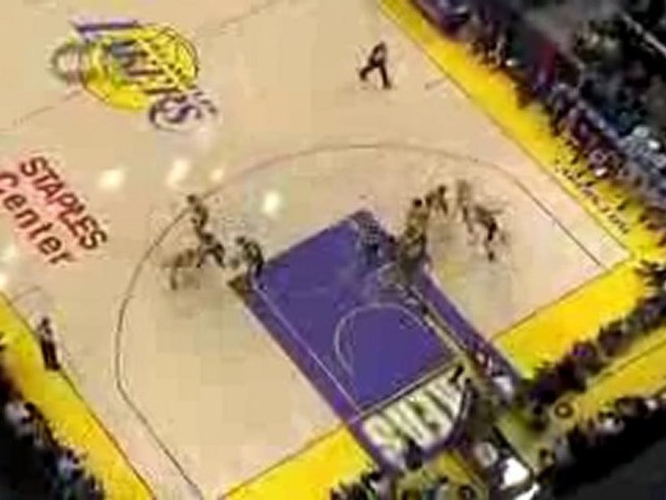 Kobe Bryant dunk against the Spurs 2-3-11 kerfouf tayeb