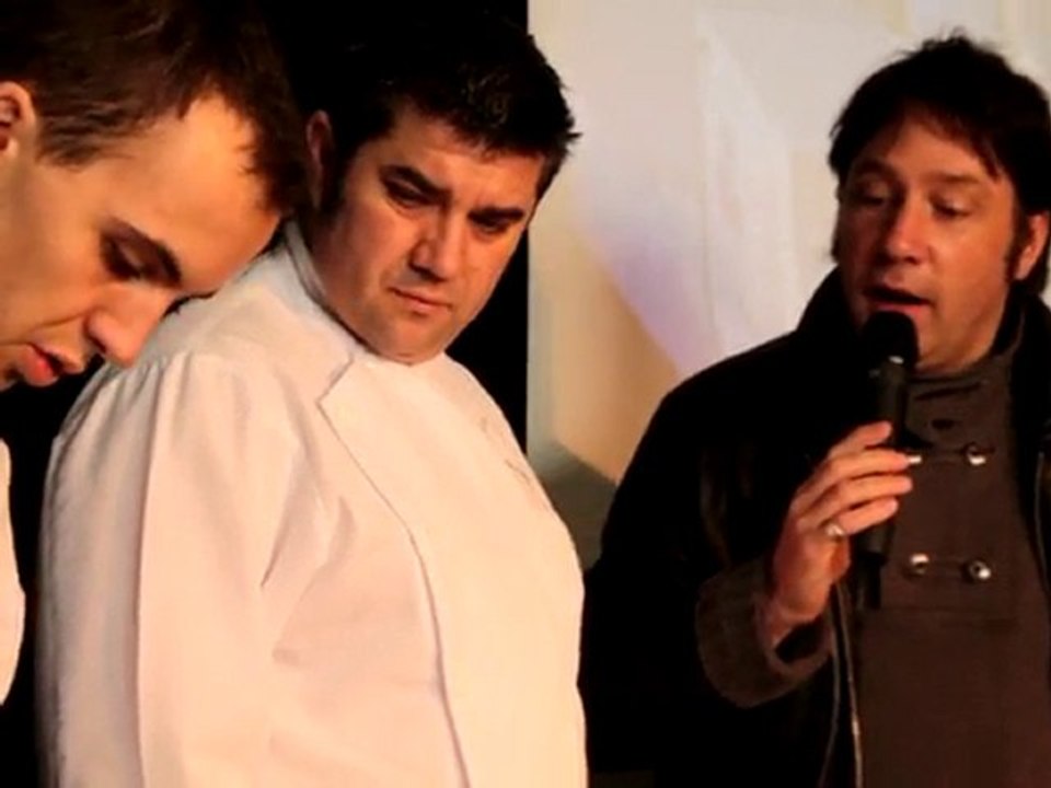 Dégustation au marché de la truffe de villeneuve minervois