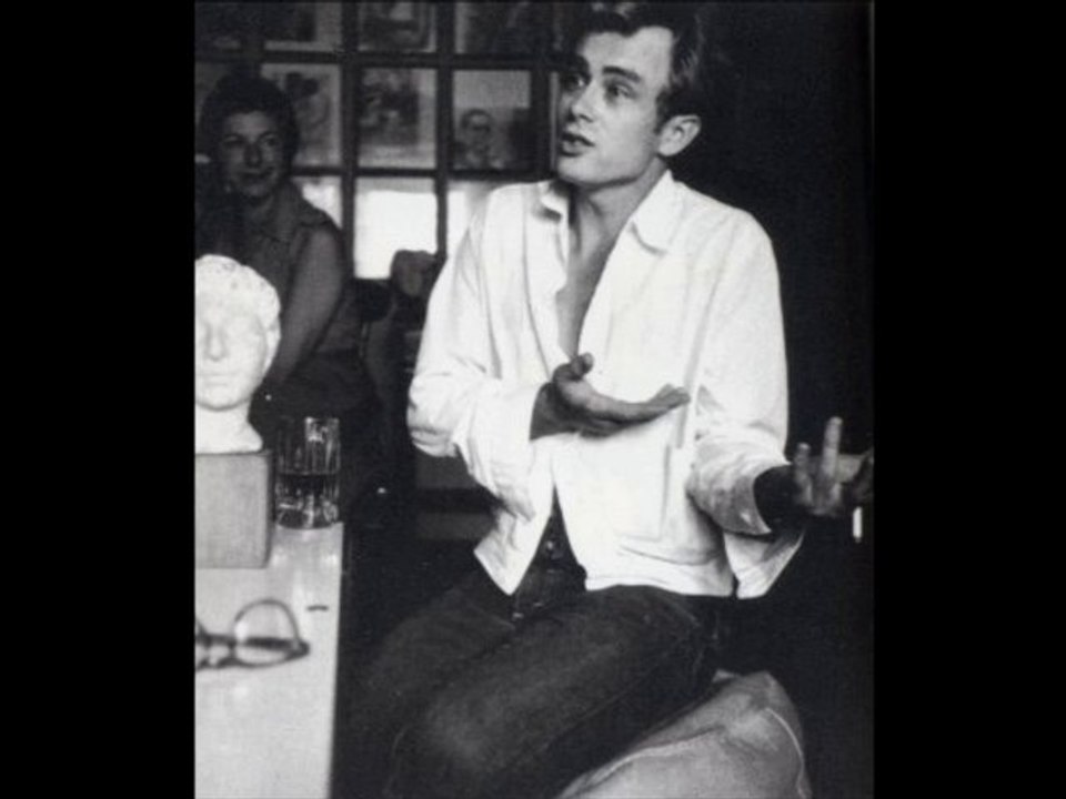 James Dean flashs