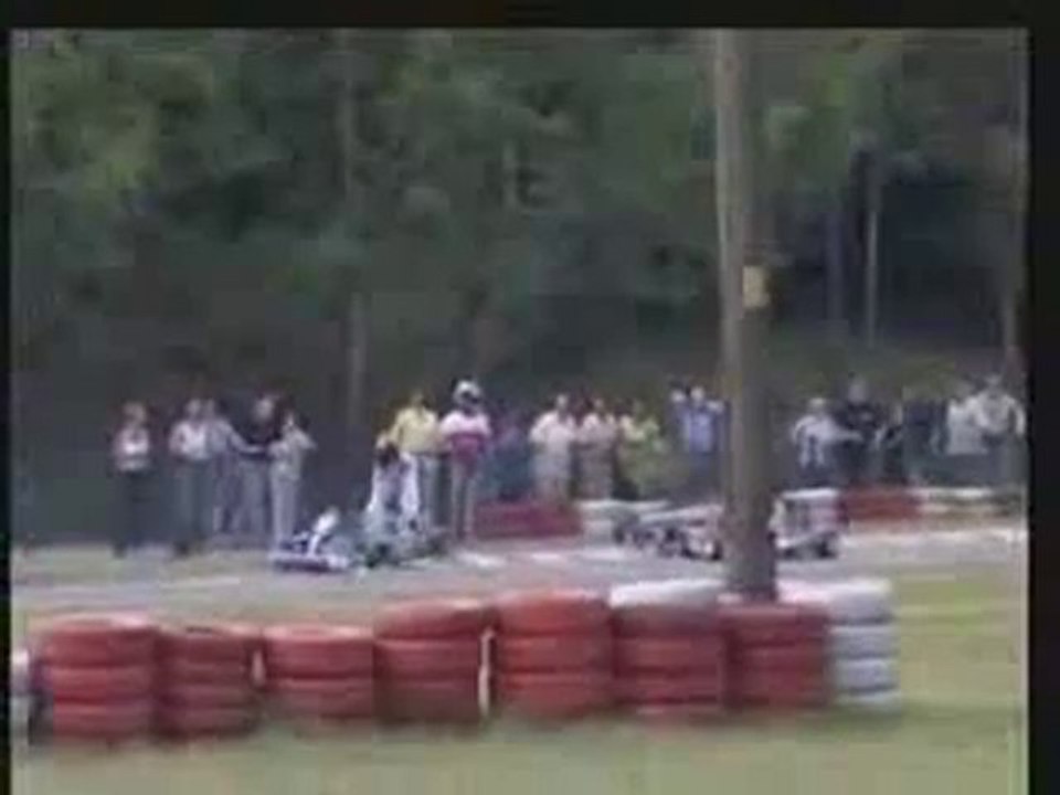 0115 - Compil Kart crash