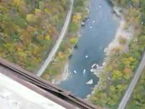 Extreme BASE Jumping at Bridge Day 2008