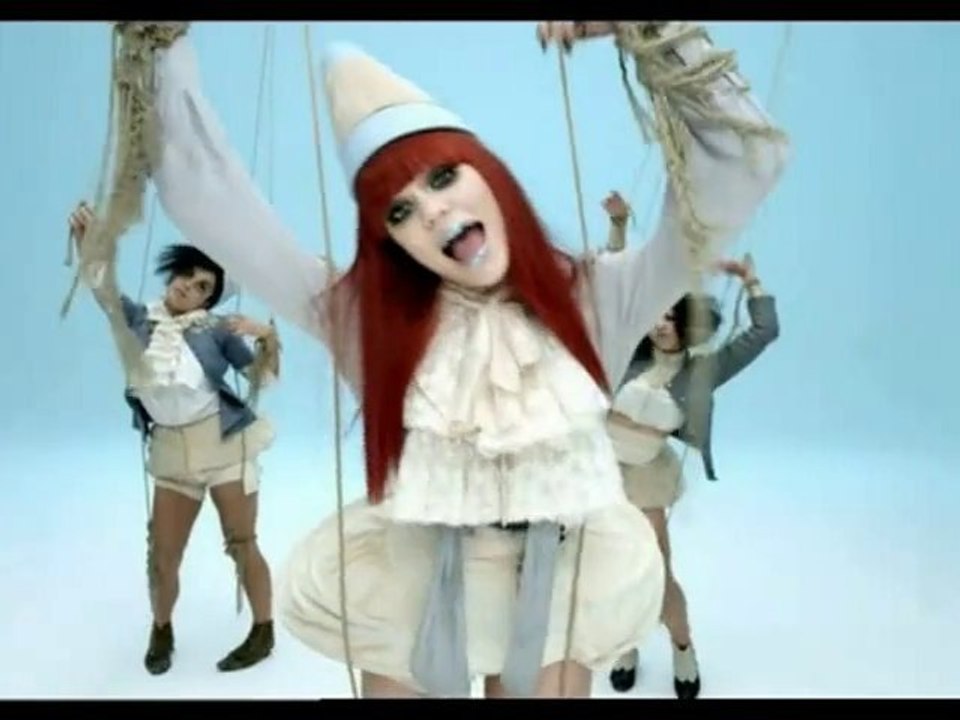 Jessie J   Price Tag ft BoB