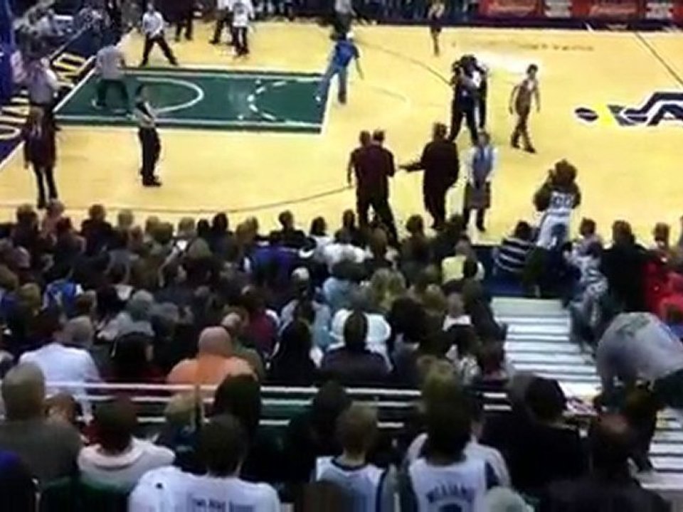 usa : mascotte vs fan