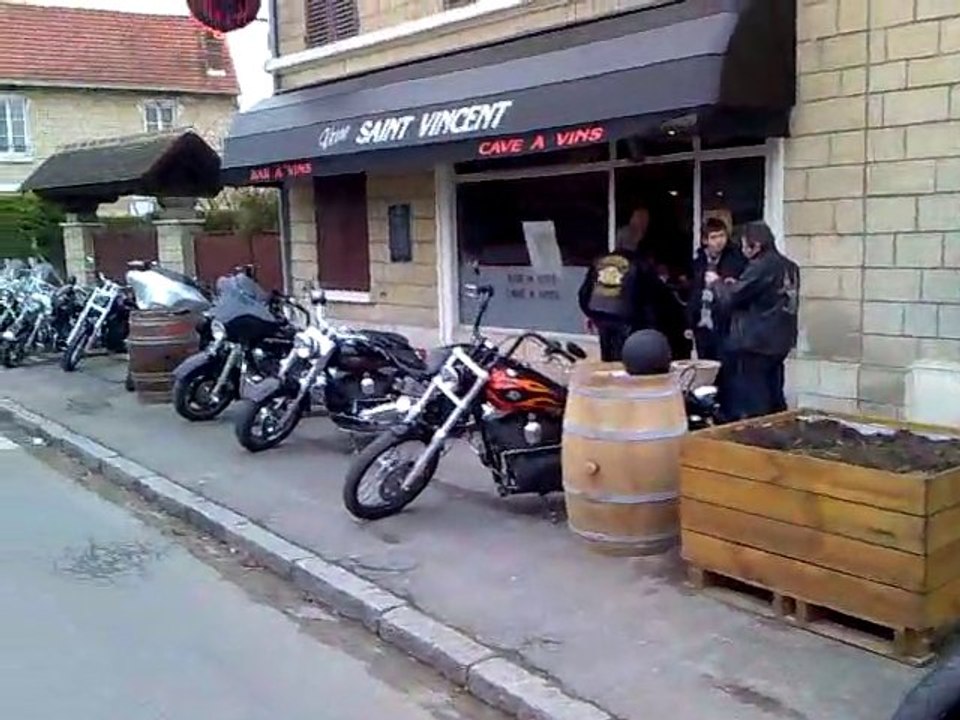 HARLEY DAVIDSSON ..VERRE SAINT VINCENT