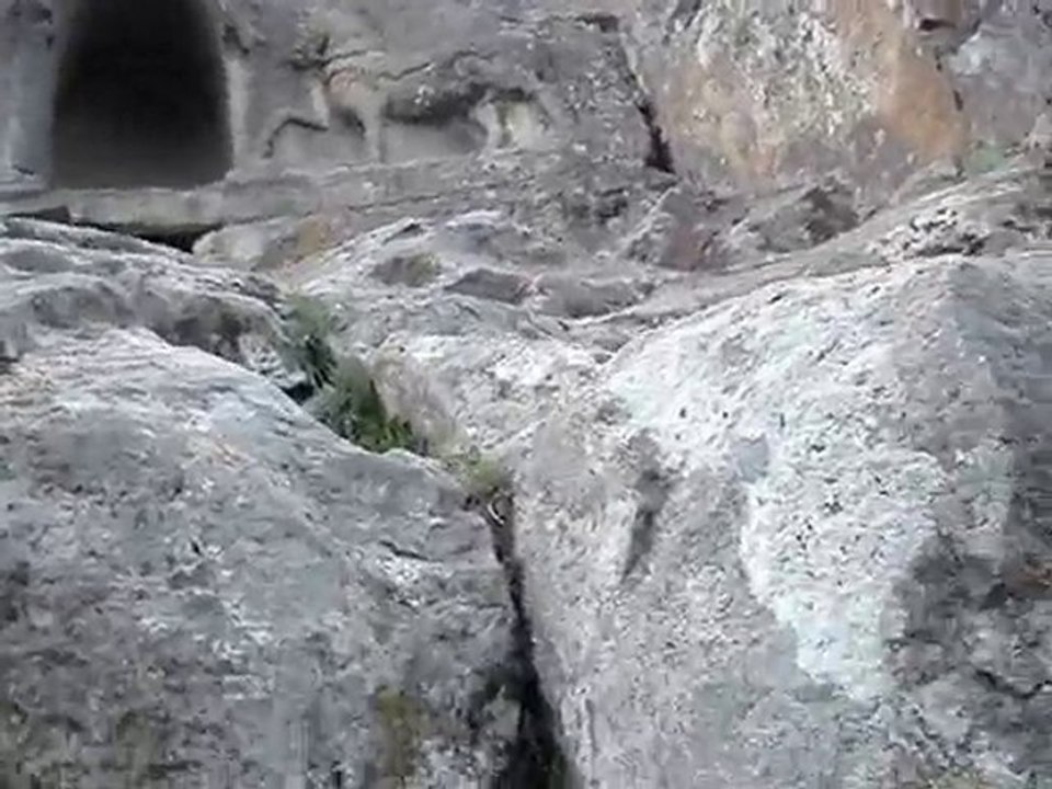 Fasıllar_Aniti_Lukyanus_Aniti