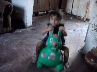 Chiara fait du lapin