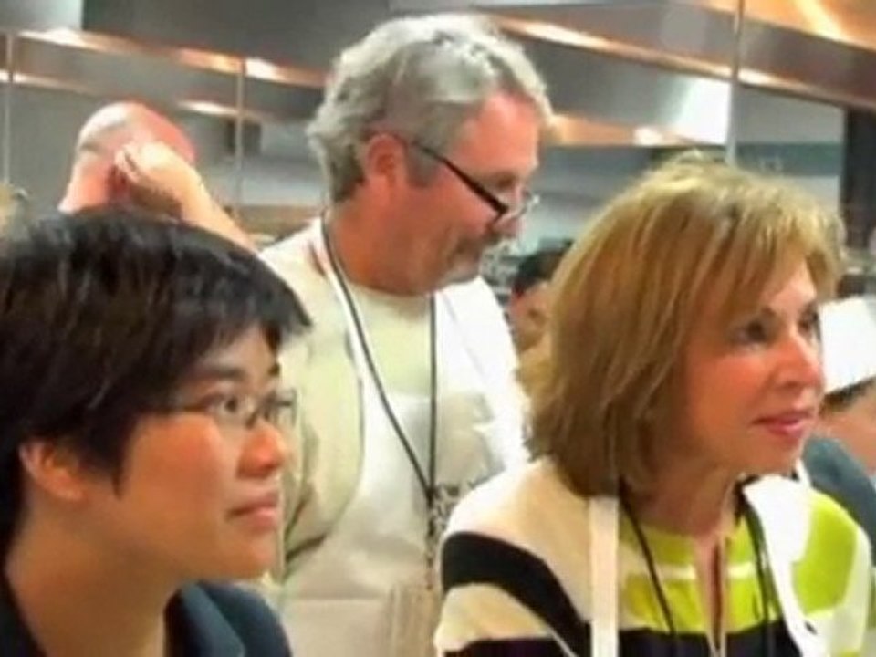 Dish Demo: Comte David Bouley Makes Comte Foam with Roasted Asparagus