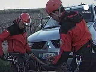 Interpol emite una orden de búsqueda de dos gemelas...