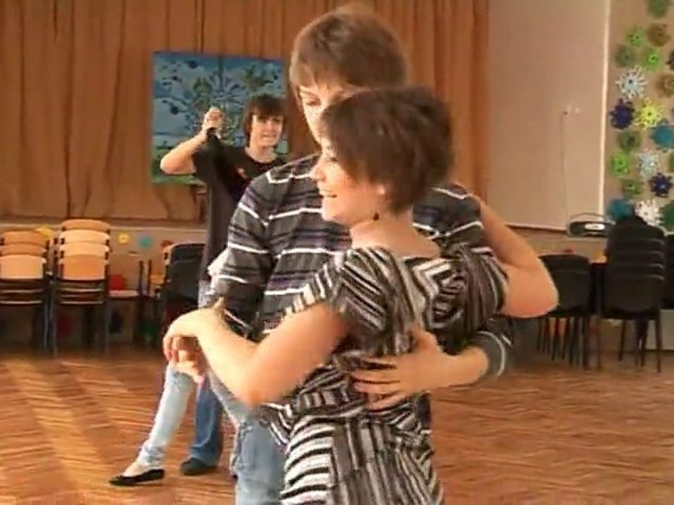 Репетиция выпускного вальса