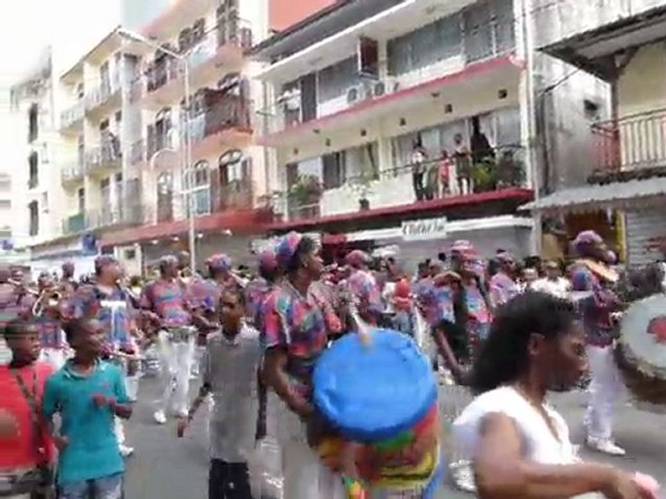2011-02-06 Carnaval de Cayenne 009