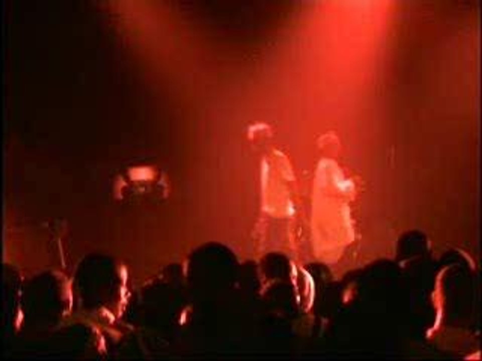 Black Maélé au planet jeune