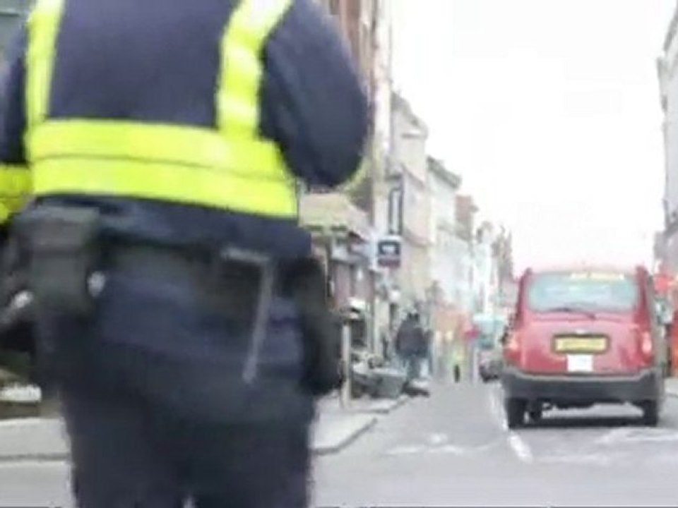 une mamie arrete des voleurs