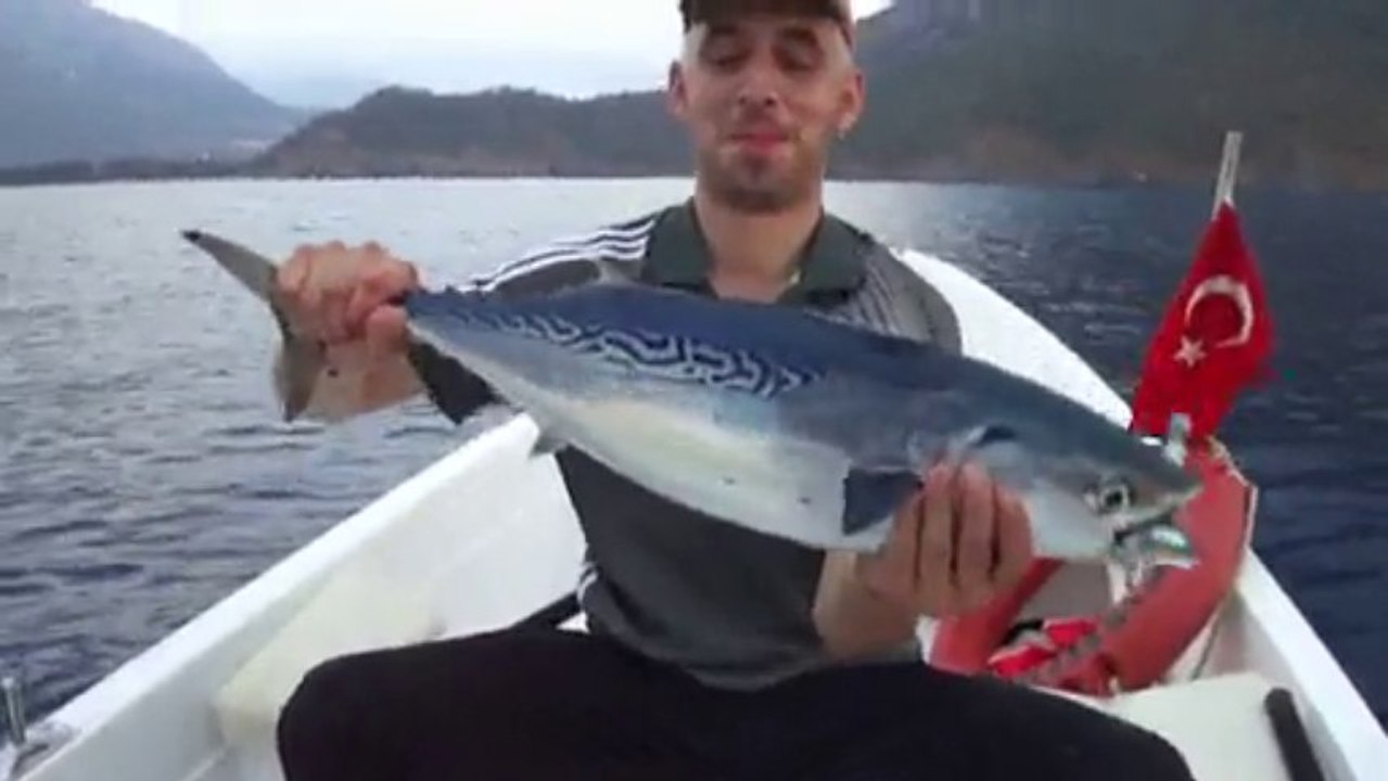 ANTALYA ADRASAN KOYUNDA BALIK AVI İÇİN AÇILIRKEN TROFE ORKİNOS AVI YAPTIK - www.adrasanbalik.com