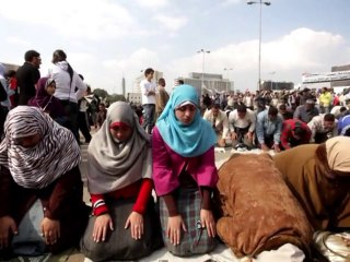 Contestation en Egypte: la place Tahrir encore noire de monde