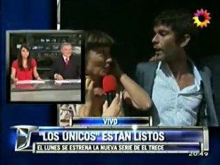 TELENOCHE - MÓVIL DE LA PRESENTACIÓN DE LOS ÚNICOS