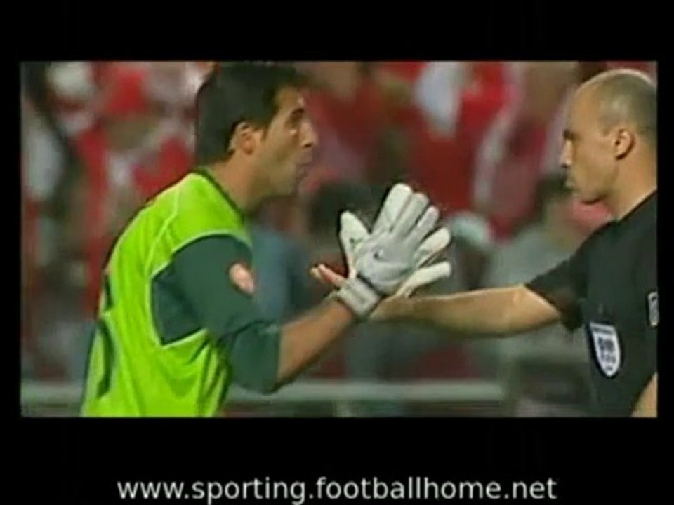 Erro de Paulo Paraty no Benfica-Sporting de 2004/2005