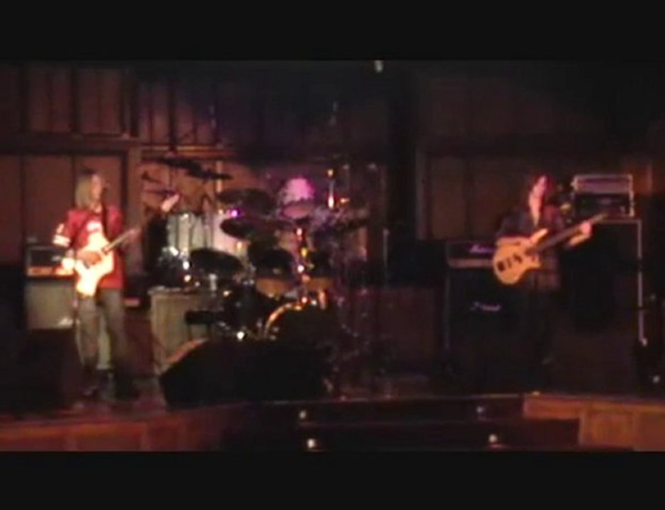Alex Raz Band-playing Cliffs of Dover