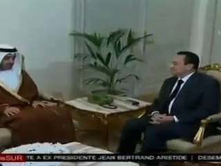 Egipcios desconfían de las promesas de Mubarak y siguen en las calles