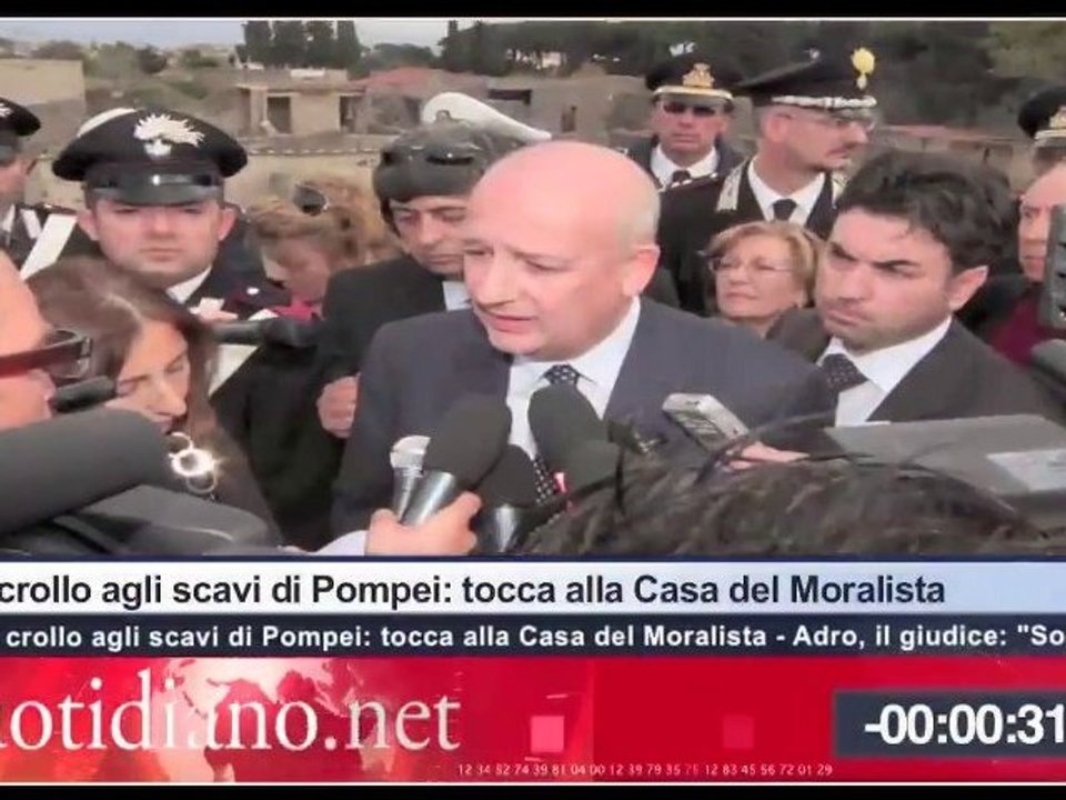 Tg Quotidiano.net (Nuovo crollo agli scavi di Pompei: tocca alla Casa del Moralista)