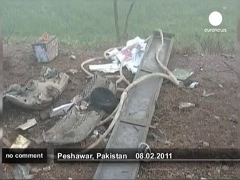 Collision spectaculaire entre un camion et... - no comment