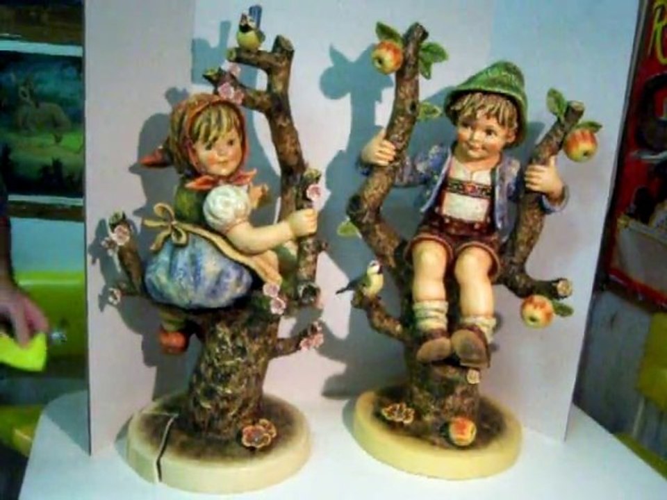 Jumbo Hummels Apple Tree Boy & Girl