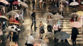 Tokyo - Dancing on Shibuya crossing