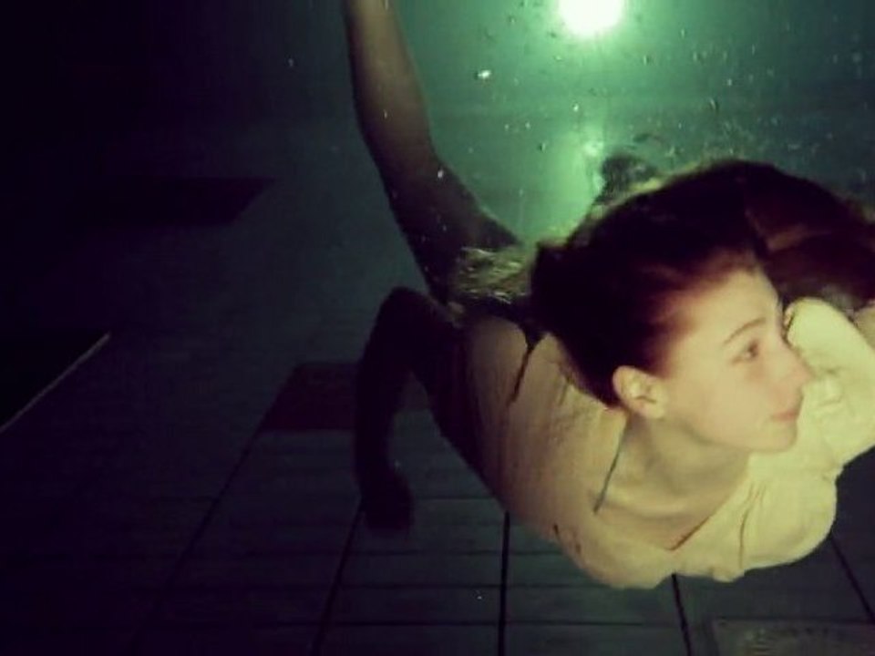 Minitel Rose - "Heart of Stone" Official