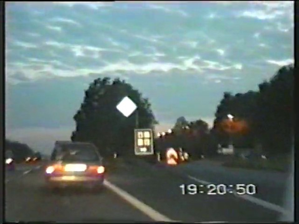 Von unter der Brücke bis L1VE