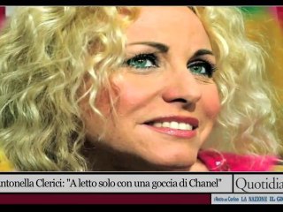 Antonella Clerici: ''A letto solo con una goccia di Chanel''