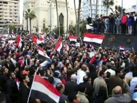 Videos Posted by Hussein Afifi ‏ميـــدان التغير [HQ]‏