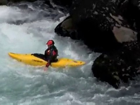 Owen Glover hand-paddles The Throne Room (Class V)