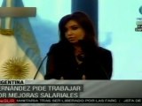 Presidenta argentina llama a los empresarios a subir salarios a trabajadores